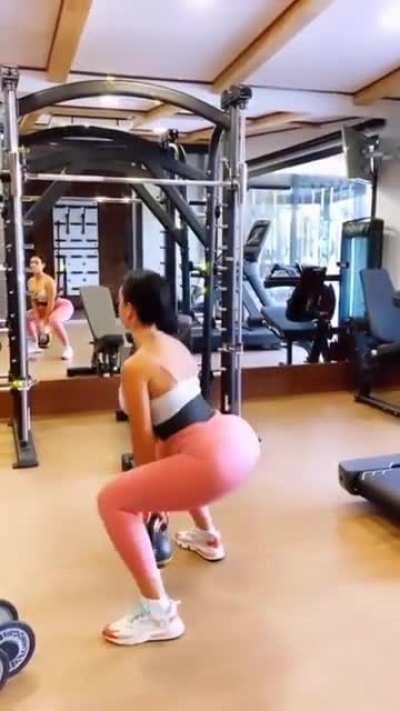 That ass 🥵. I bet junior blasts a load everyday for mommy!