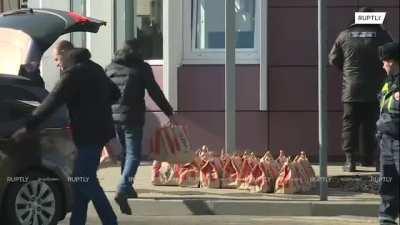 How credible is Xi going to Russia and eating copious amounts of traditional American cuisine?