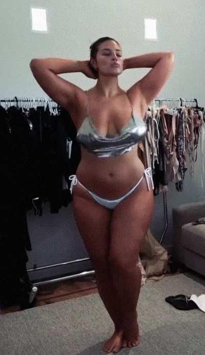 One of my favorite gifs of Ashley