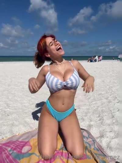 Top Notch Tit:Waist Ratio