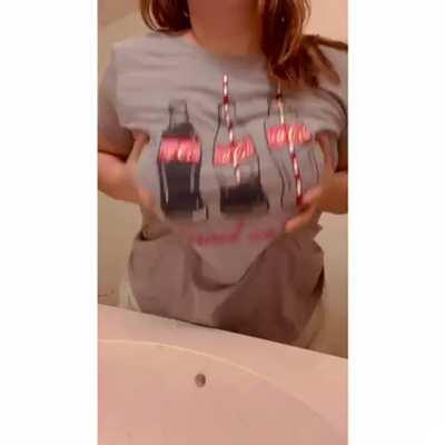 I’m running some killer deals you don’t want to miss out on. I take requests and post multiple times a week! Link below 😈🤤💋🍆