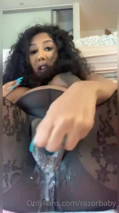 this pregnant woman is squirting. 😲😲😲🙏🙏🙏🍆🍆🍆🍆