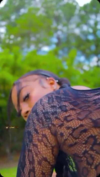 Hottest Shit on the Gram 28: (@wavy44ting)