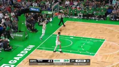 [Highlight] Caruso nasty fake spin and basket.