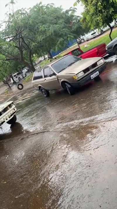 WHAT TUNES ARE WE BUMPING TO CAW CAW