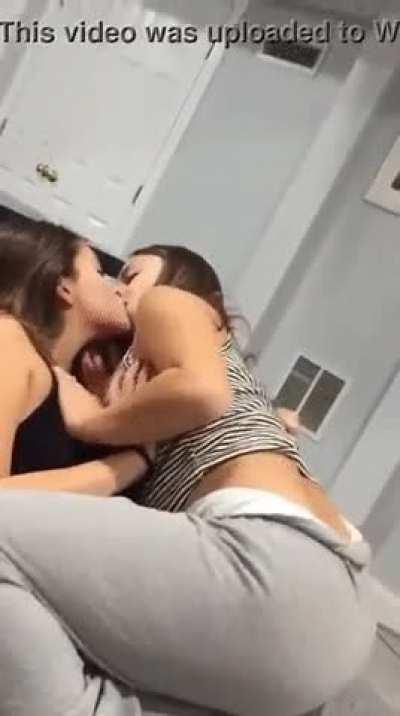 Can someone please help me find this? They’re so hot