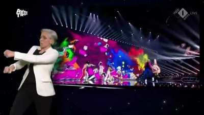 Dutch sign language interpretation of Germany's 2021 Eurovision entry 'I Don't Feel Hate' by Jendrik