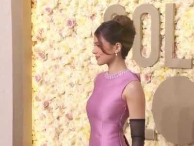 Hailee Steinfeld is a dream girl 