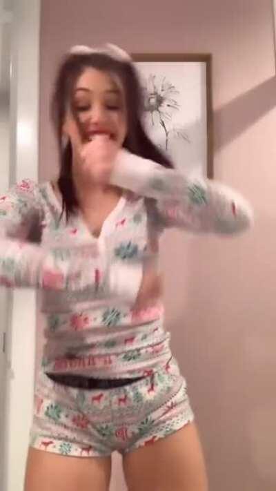 @angelinagrace19 - Christmas is coming in early than expected 🎄🎄