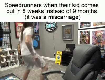 Charlie (penguinz0) dancing uncharacteristically