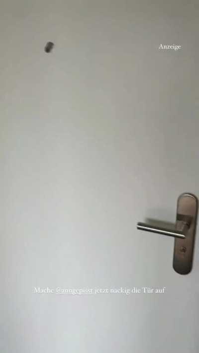 Warum musste denn genau in dem Moment ihre Freundin ankommen? 😩 War eine einmalige Chance!