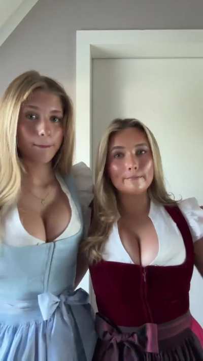 Blonde dirndl girls
