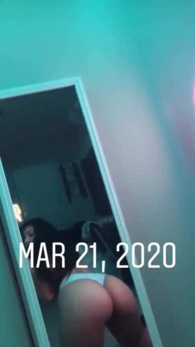 Thick asf🍑😮‍💨