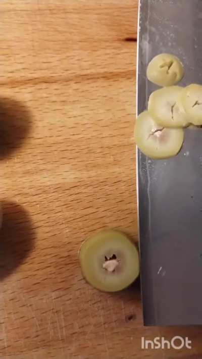 Olive vs AliExpress $40 knife factory edge first cuts out of the box