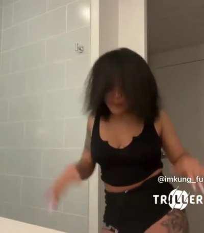 I wanna put dick in that shit😩🍆