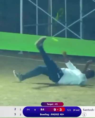 Was that a boundary or was that a goal?!!!