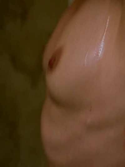 Love Natalie Dormer's sexy naked body, wish I could join her in that shower!