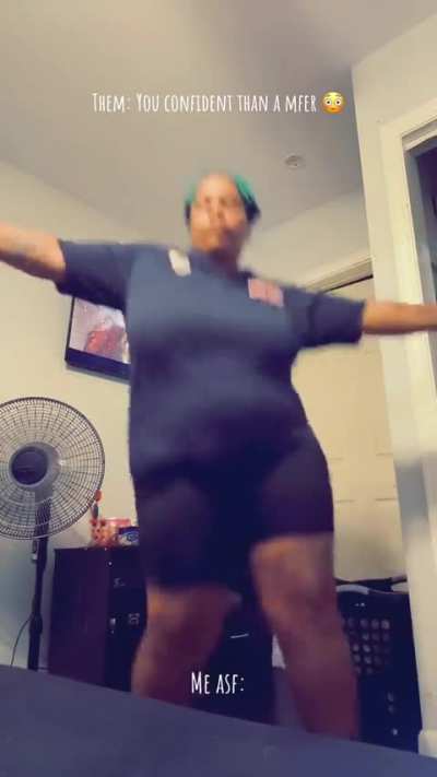 Freaky 🇯🇲 dyke