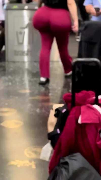 Can’t believe her ass has grown this much, she’s been MIA for too long