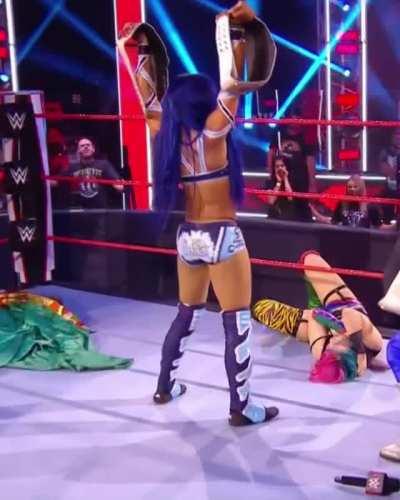 Sasha Shaking Her Hips