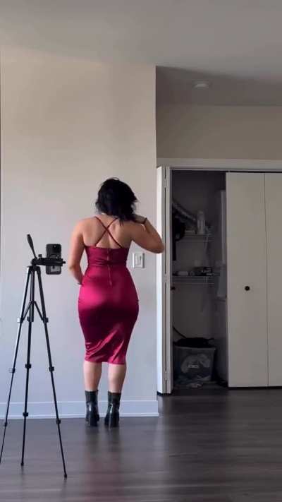 Just cum for that fat ass.