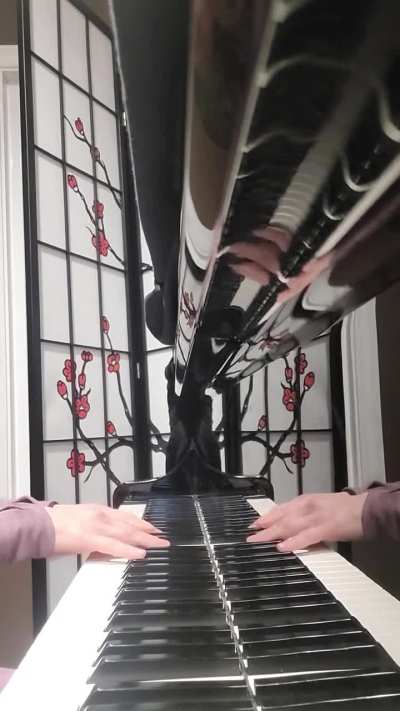 It sounds like joyful 🔔 bells to me