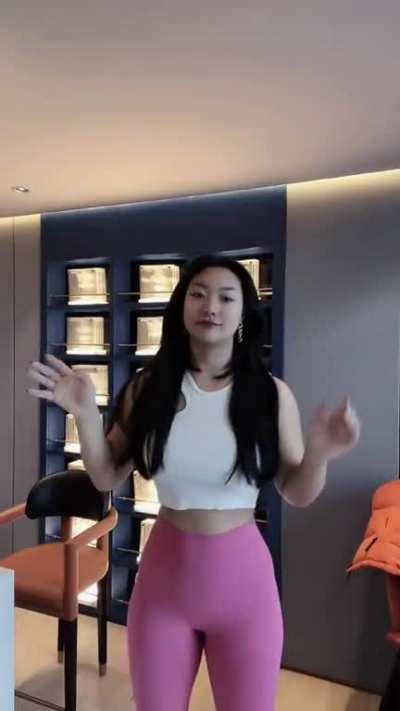 midriff