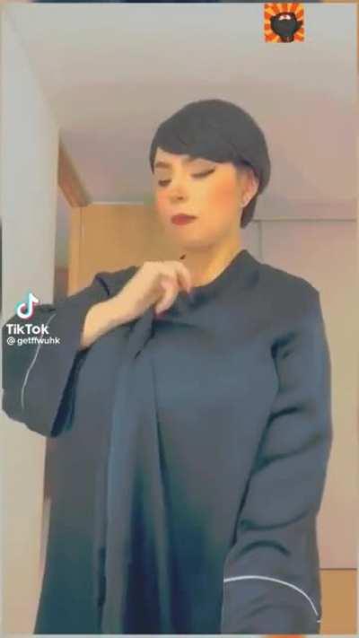 @getffwuhk 🍒🍒 bouncing