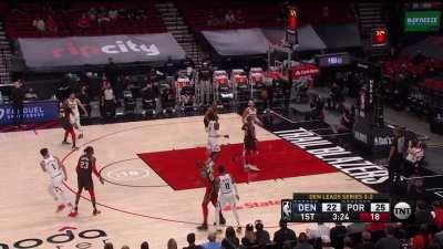 [Highlight] MPJ drills his 6th 3 pointer in the 1st!