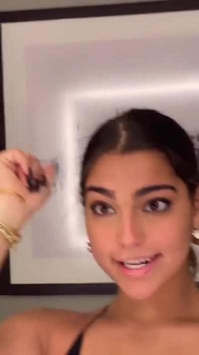 Eye roll + tounge out 🤤