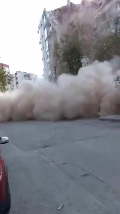 Earthquake near Izmir