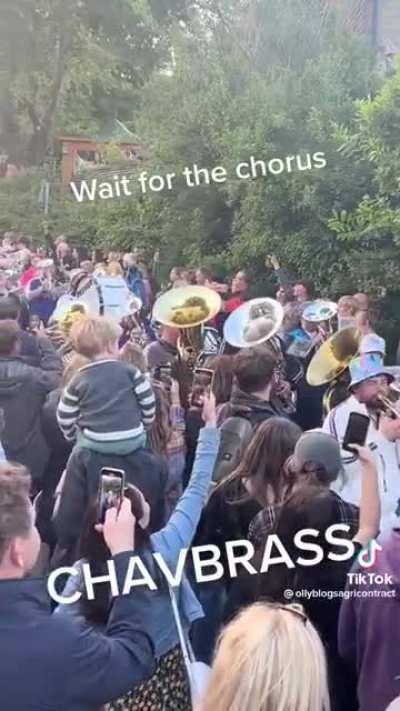ChavBrass