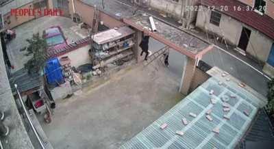 Quick thinking. 4yo saves grandma