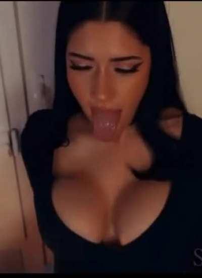 Sexy babe sexy face 😍