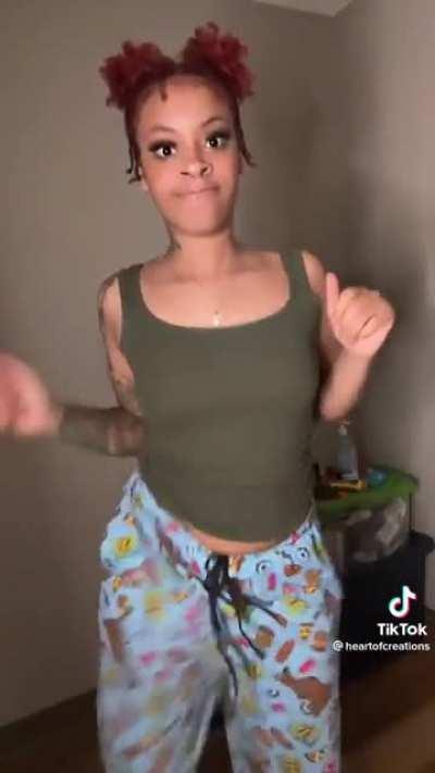 I like How she Rock It😁