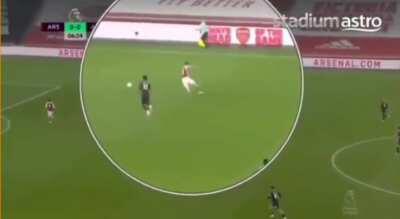 Legs changing direction without informing head