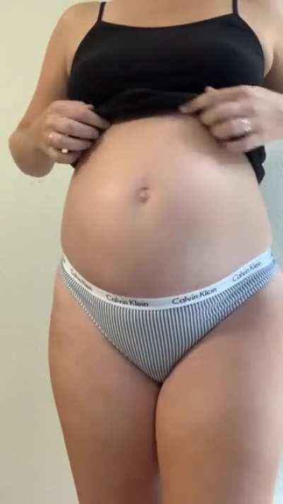 22 weeks today🤰🏼