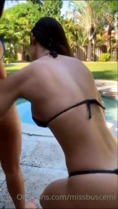 Sneak peek of Girl/Girl content