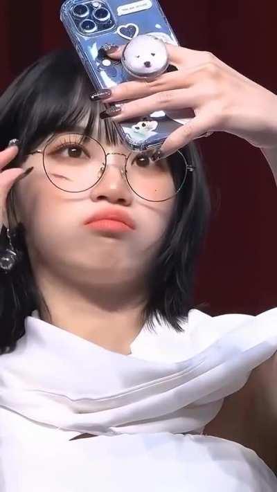 I swear Chaewon has something special I can’t explain 😭💛