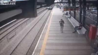 Unsure abt everything regarding backstory but watch this dude blow up on the bench on the right