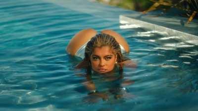 Bebe Rexha showing her perfect ass