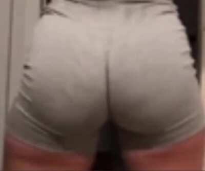 One for the boys 😉🍑