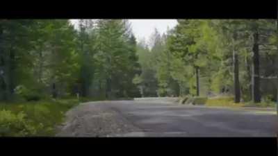 O Chaves rico indo zuar o Quico pobre: