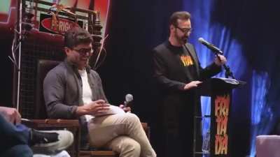 OLHA ESSA MERDA: Fritada com Tallis Gomes