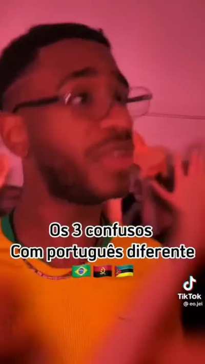 os 3 confusos com português diferente