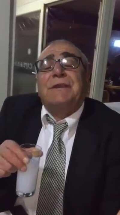 Jaho izlenmelerin bitti demişsindir.. Jaho izlenme istatistiklerini gösterip skertince olur gibi