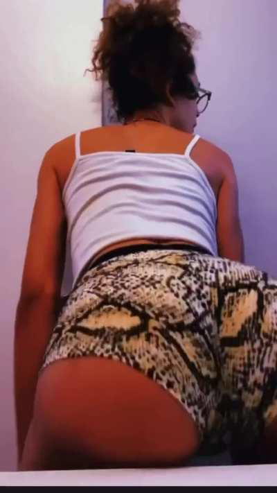 kandiicakes twerk😮‍💨🍑😍🥜🔥