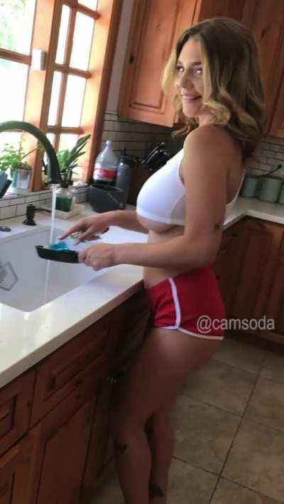 Gabbie Being Cute In The Kitchen 😘