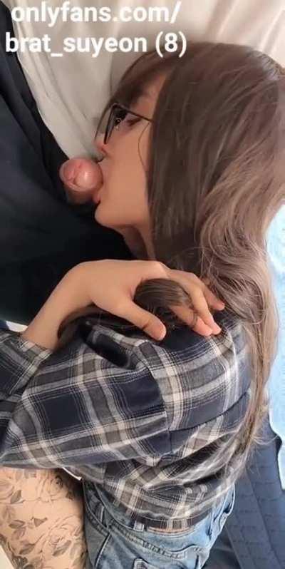 Good Korean girl pleasing their man’s cock