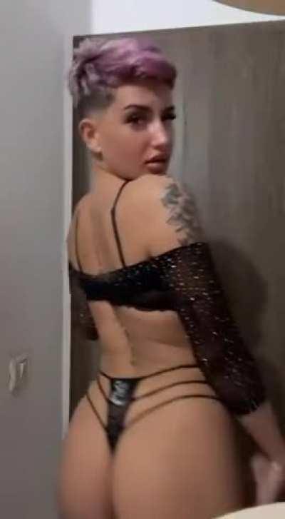 I've been waiting all year to show you my boobs link in the comments